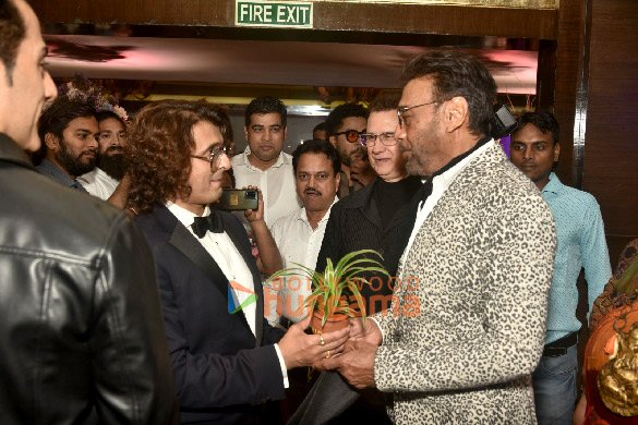 photos celebs snapped at sonu nigams 50th birthday celebrations at sahara star 25