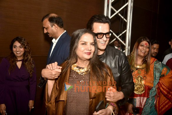 photos celebs snapped at sonu nigams 50th birthday celebrations at sahara star 29
