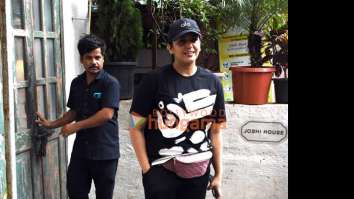 Photos: Huma Qureshi spotted outside a restaurant in Bandra