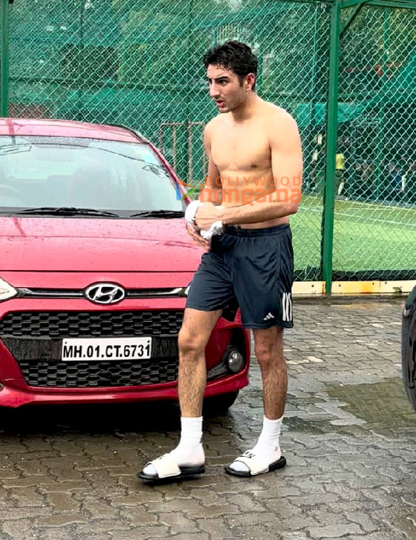 photos ibrahim ali khan snapped at a football ground 2