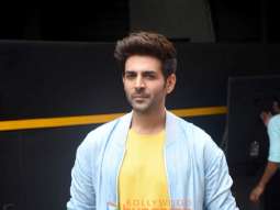 Photos: Kartik Aaryan snapped at a shoot location