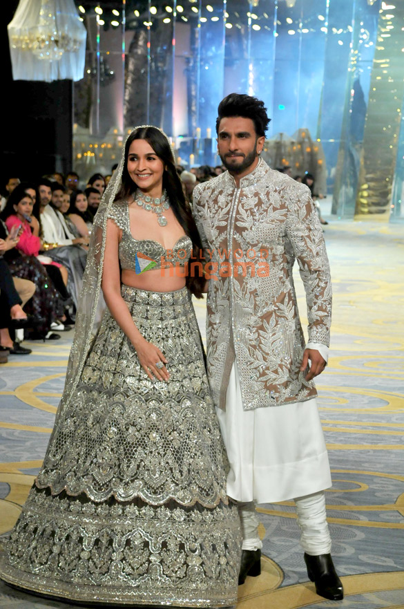photos ranveer singh alia bhatt and other celebs snapped at the bridal couture show 2023 organized by manish malhotra in mumbai 2