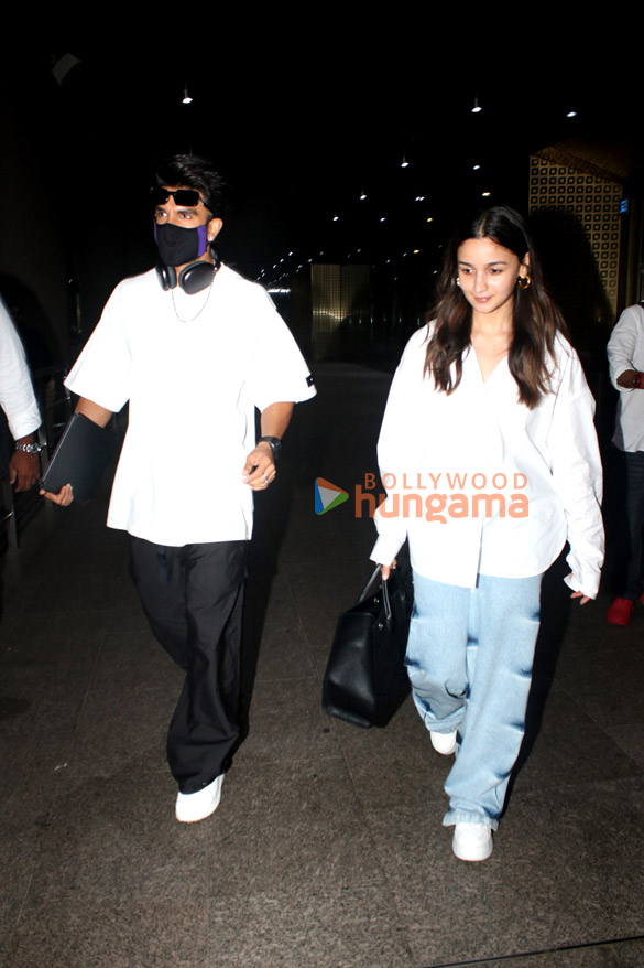 photos ranveer singh and alia bhatt snapped at the airport