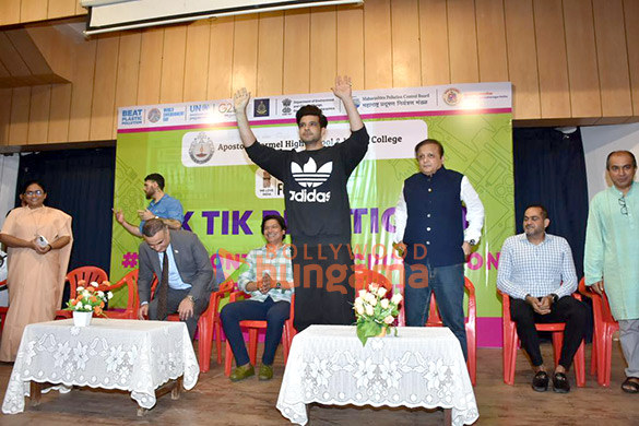 Photos: Shaan and Karan Kundrra distribute stainless steel bottles, books and stationery among kids after tree plantations at Carmel Convent Girls School, Bandra