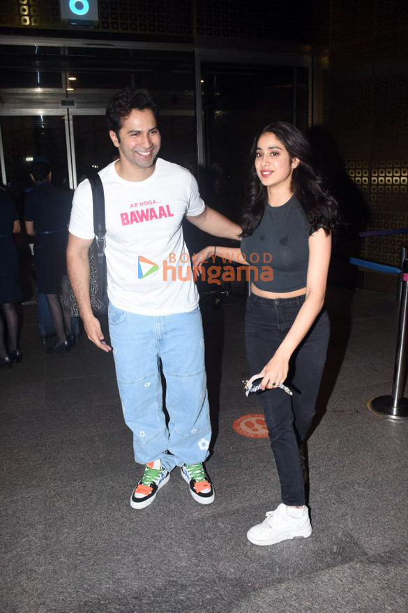 photos shraddha kapoor rakul preet singh avneet kaur and others snapped at the airport4 5