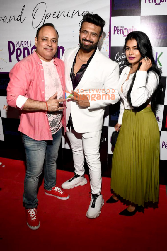 photos shweta pandit vikas gupta and others snapped at purple penguin lounge and bar launch in mumbai 4