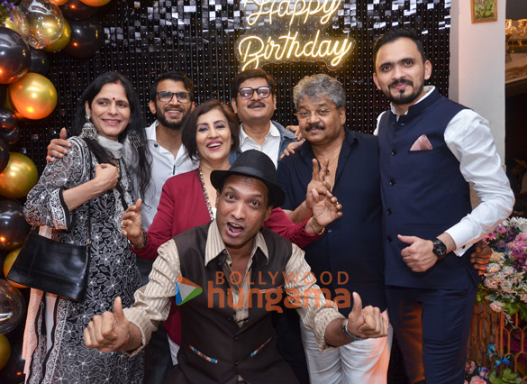 photos sonu nigam arun govil others snapped at anup jalotas 70th birthday party 9