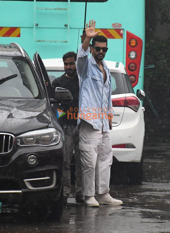 photos tamannaah bhatia shruti haasan and angad bedi spotted on location for a shoot in bandra 2