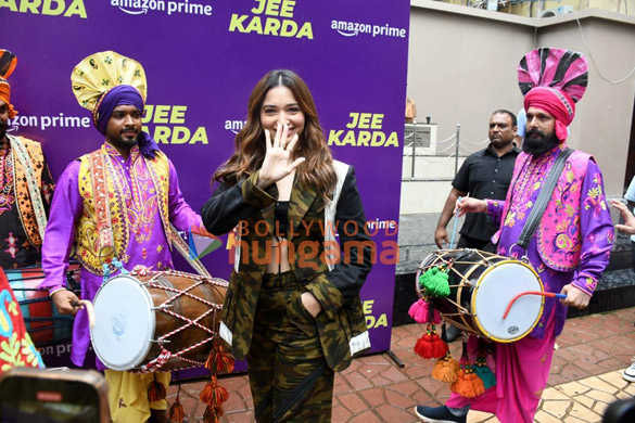 photos tamannaah bhatia snapped promoting jee karda 6