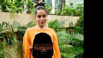 Photos: Uorfi Javed snapped in Andheri