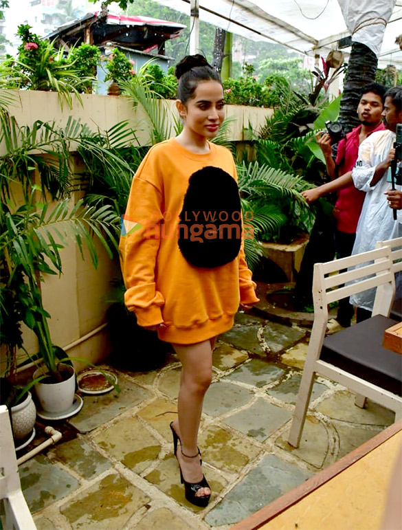 photos uorfi javed snapped in andheri 4 6