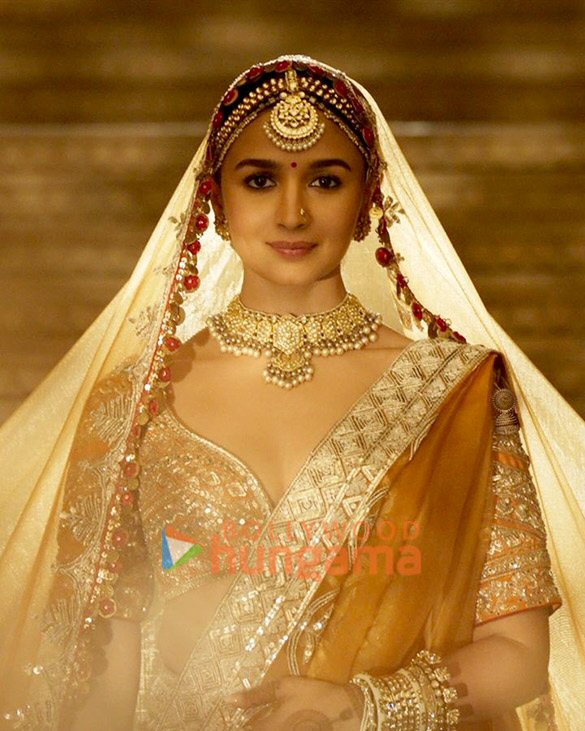rocky aur rani kii prem kahaani 1 10