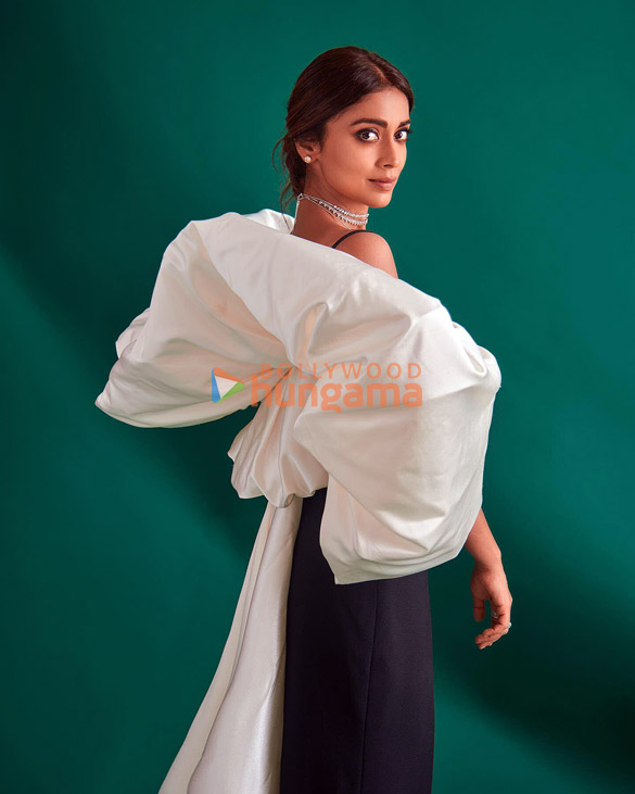 shriya saran 6 33