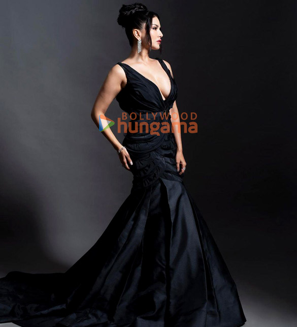 sunny leone 1 86