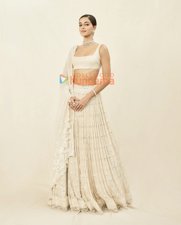 ananya panday 5 74