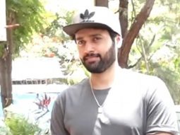 ‘Hindustan Zindabaad’ says Utkarsh Sharma as he gets clicked in the city