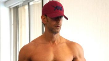 Hrithik Roshan sets the internet ablaze with his sizzling transformation; see post