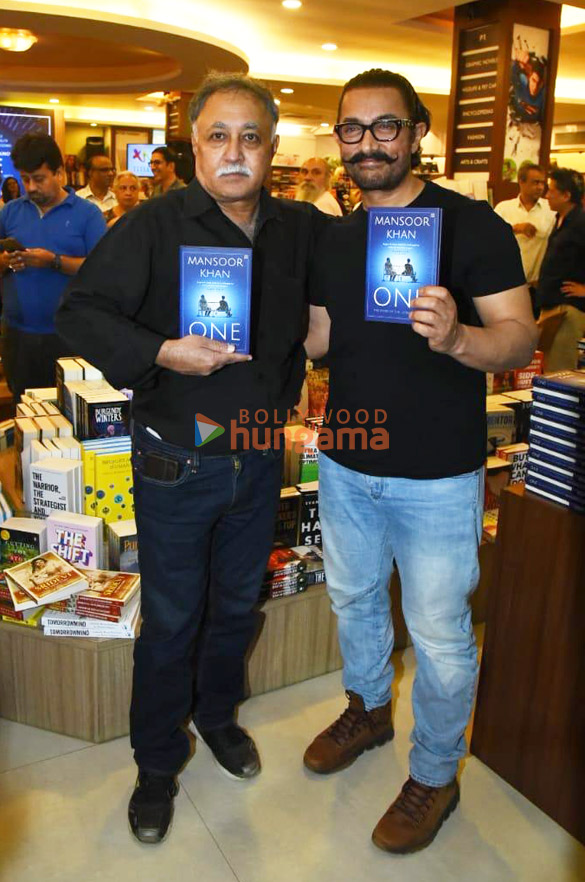 photos aamir khan launches mansoor khans book one the story of the ultimate myth 3