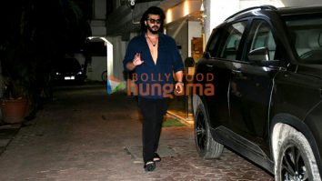 Photos: Arjun Kapoor snapped in Juhu