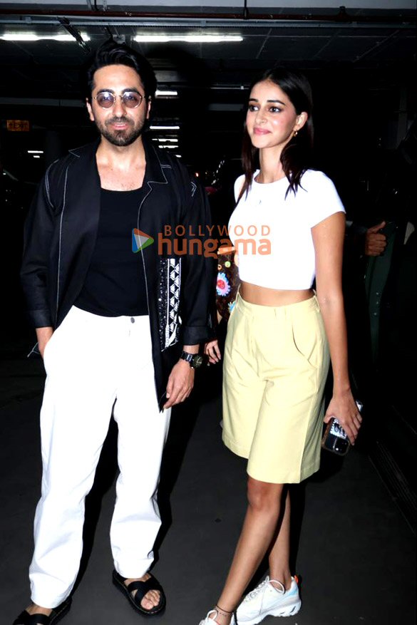 photos ayushmann khurrana and ananya panday snapped at the airport 3 2