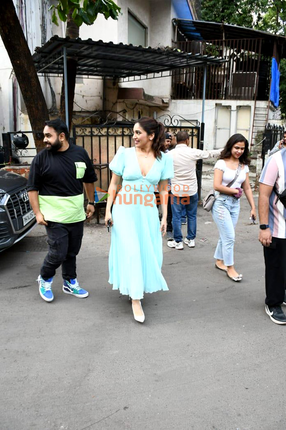 photos bhumi pednekar snapped at one8 commune in juhu 1