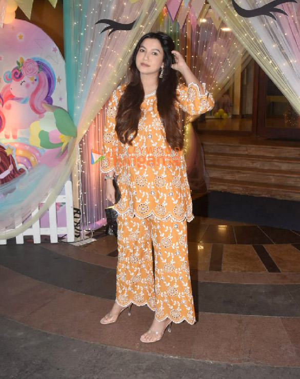 photos celebs attend the birthday bash of jay bhanushali and mahhi vijs daughter tara bhanushali 2