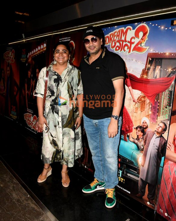photos celebs grace the premiere of dream girl 2 20