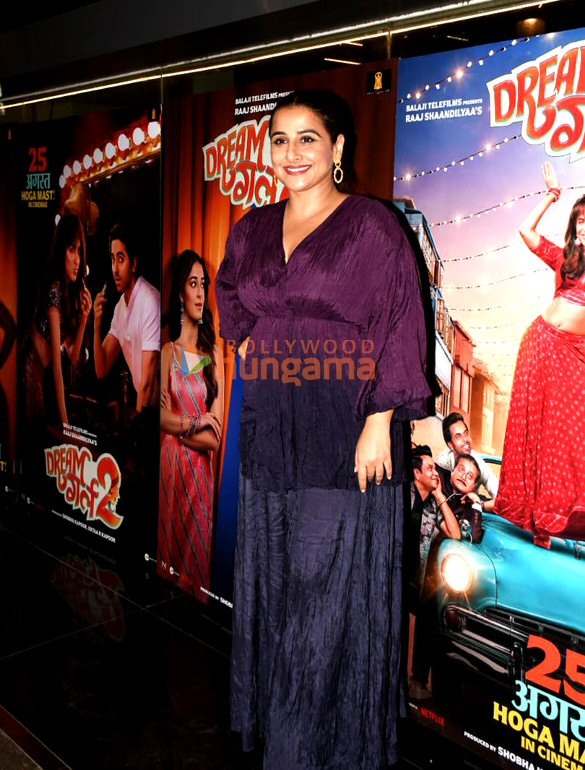 photos celebs grace the premiere of dream girl 2 25
