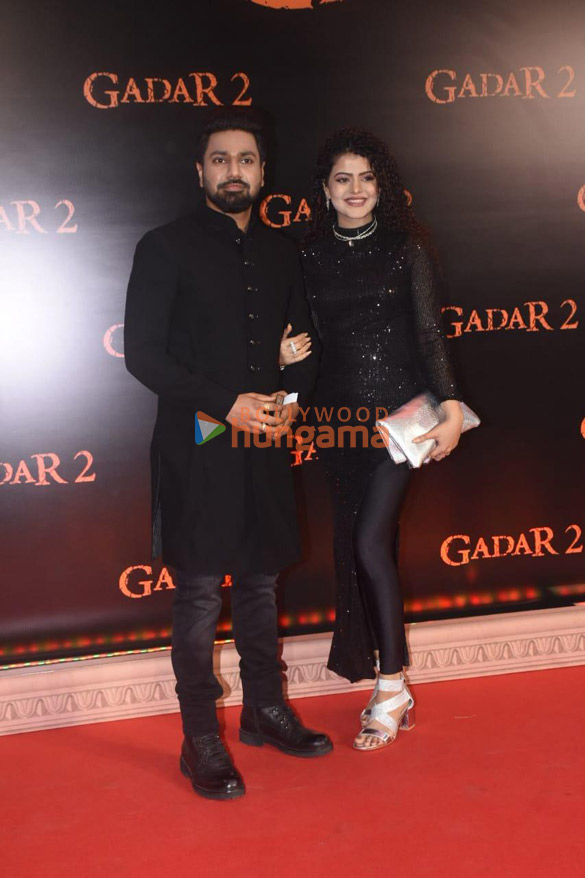 photos celebs grace the premiere of gadar 2 11