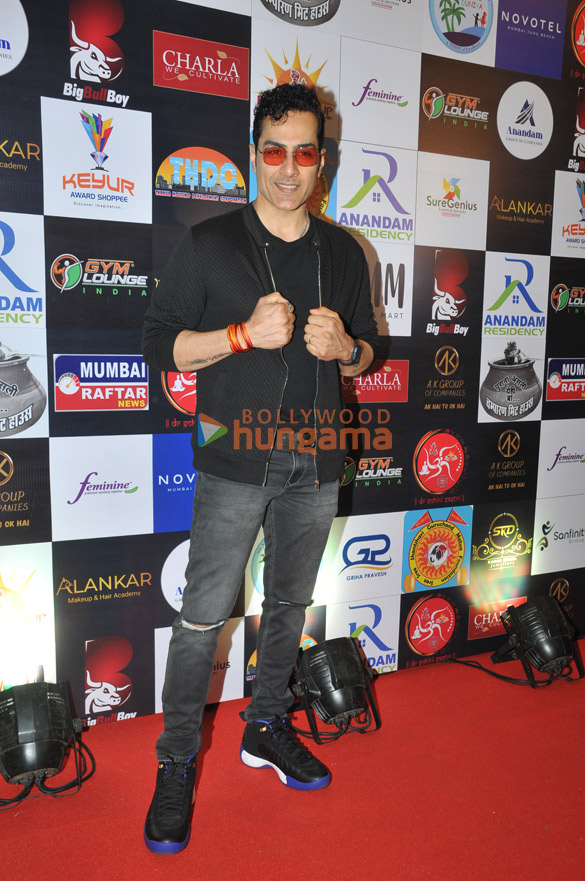 photos celebs grace the red carpet of international glory award 2023 5