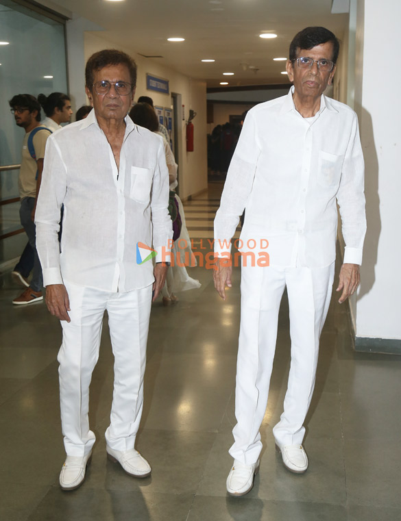 photos celebs snapped at nitin chandrakant desais prayer meet 6