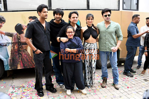 photos divya khosla kumar meezaan jafri pearl v puri and others attend the teaser launch of yaariyan 2 6