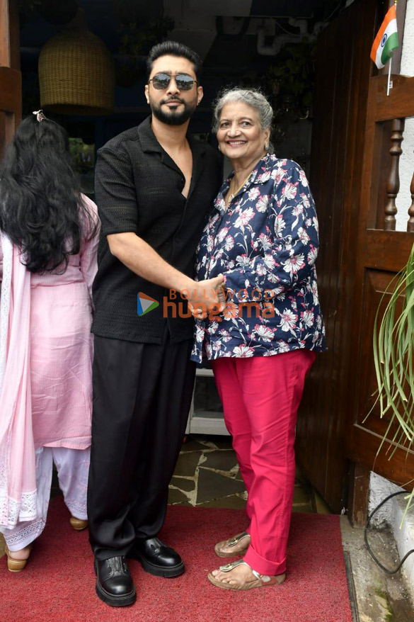 photos gauahar khan and zaid darbar snapped in versova to celebrate intimate birthday 3