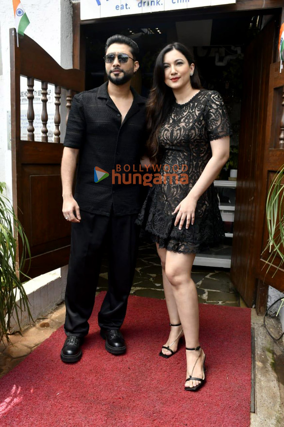 photos gauahar khan and zaid darbar snapped in versova to celebrate intimate birthday 5