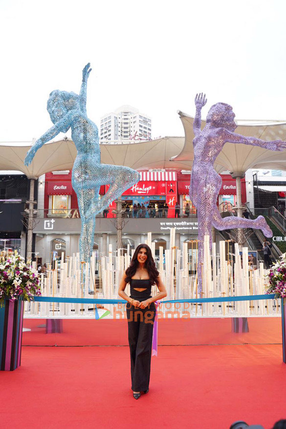 photos jacqueline fernandez snapped unveiling monsoon decor at phoenix palladium 6