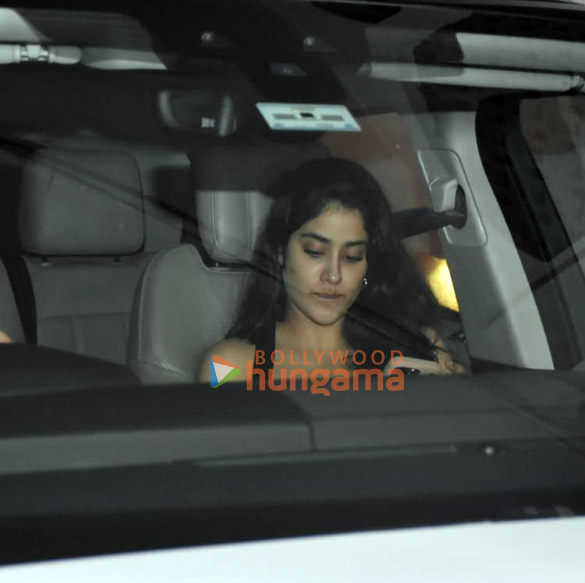 photos janhvi kapoor sara ali khan and karan johar snapped at manish malhotras house in bandra 4