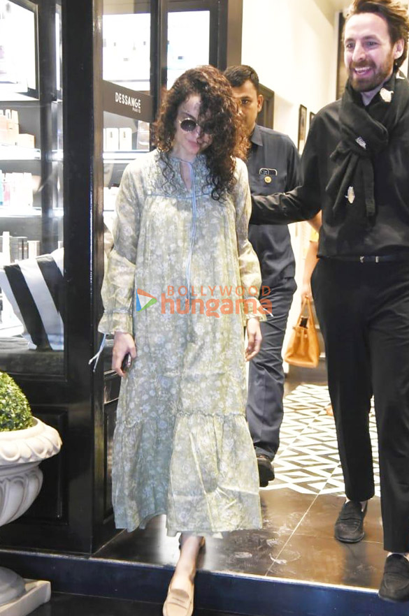photos kangana ranaut at a salon in bandra 2