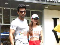 Photos: Kriti Kharbanda and Pulkit Samrat snapped in Bandra