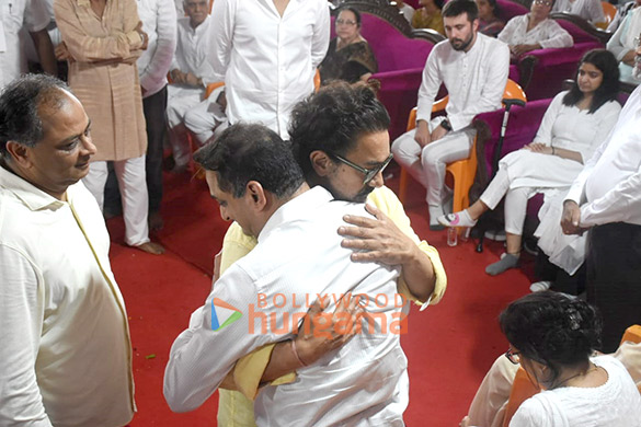 photos nitin chandrakant desais funeral 15