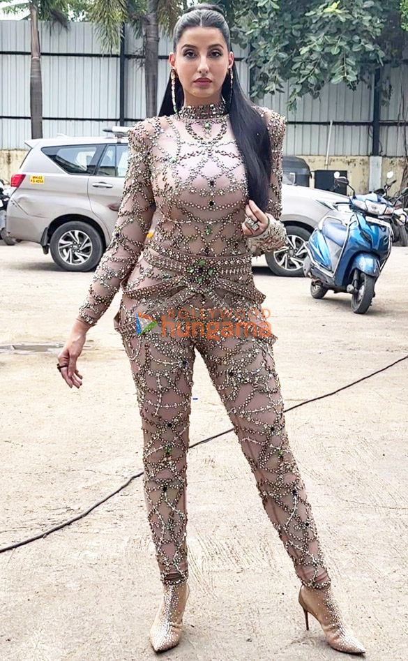 Photos: Nora Fatehi snapped on the sets of Hip-Hop India Photos: Nora Fatehi snapped on the sets of Hip-Hop India