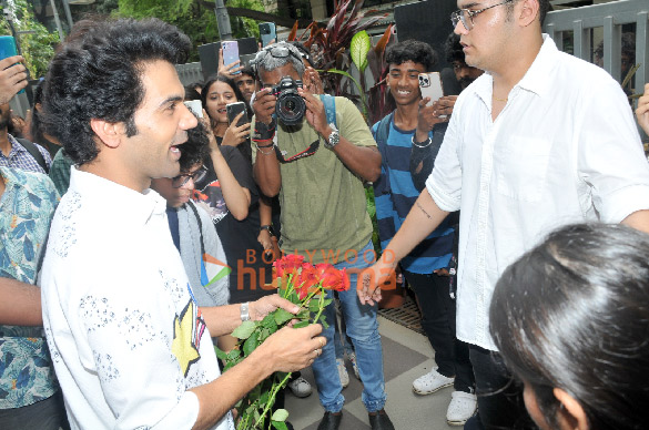 photos rajkummar rao promotes his web series guns and gulaabs at mithibai college 1