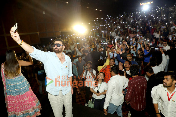 photos sunny deol visits miraj cinemas in indore for the promotions of gadar 2 4