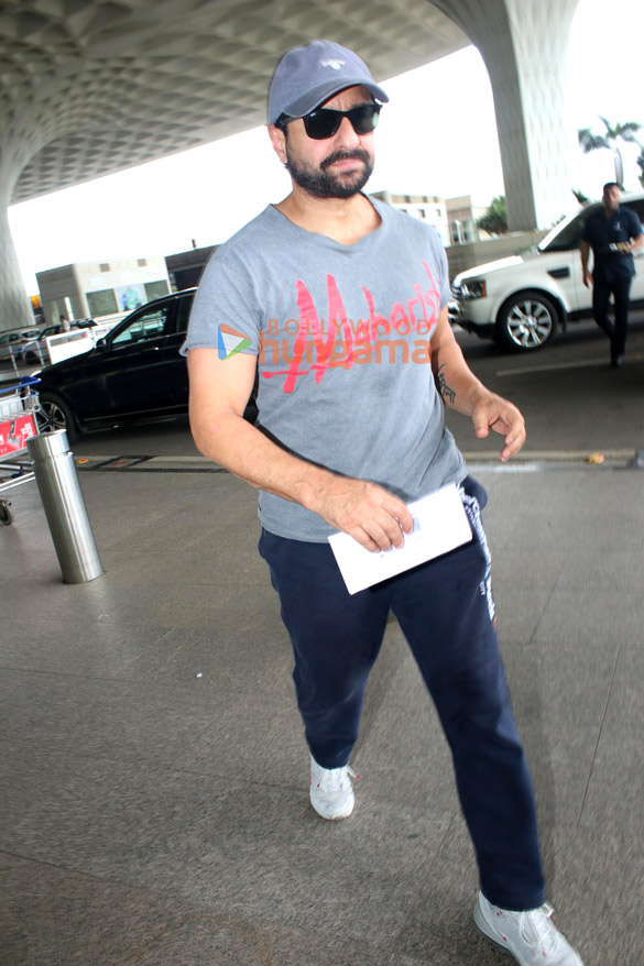 photos vaani kapoor saif ali khan anushka sharma and others snapped at the airport 2