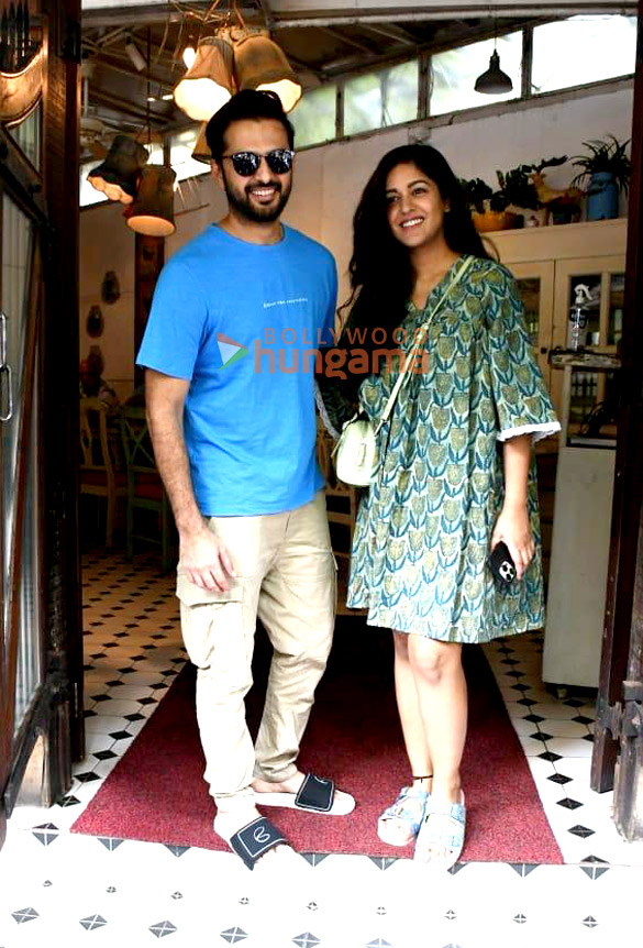 photos vatsal sheth and ishita dutta spotted at fable cafe in juhu 2