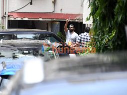 Photos: Vicky Kaushal spotted in Bandra