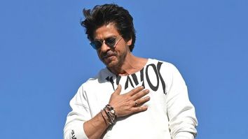 Shah Rukh Khan visits Vaishno Devi before the release of Jawan; watch
