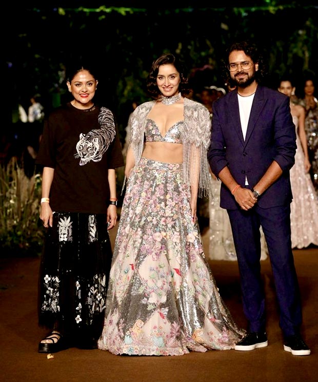 Shraddha Kapoor looks like a shimmering star in silver lehenga, setting the ramp ablaze for Rahul Mishra at FDCI ICW 2023