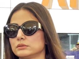 Style with comfort! Hina Khan gets clicked at the airport