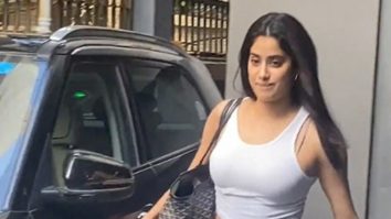 The queen of casuals! Janhvi Kapoor