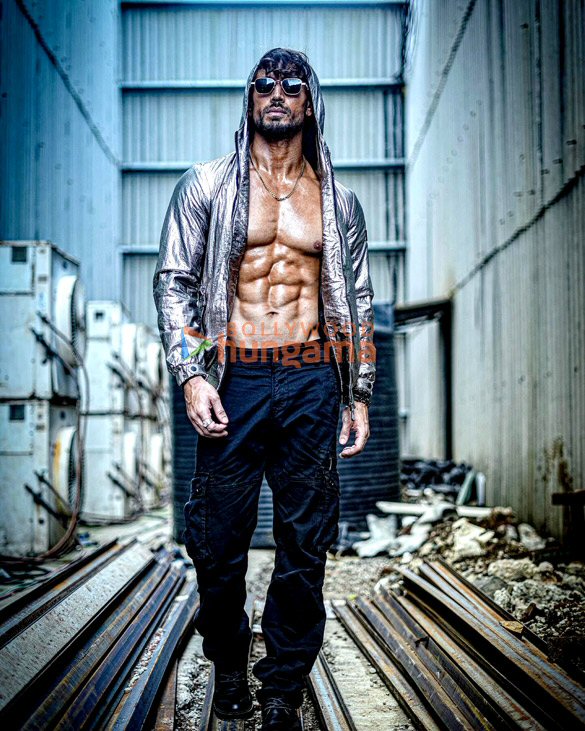 tiger shroff 6 17